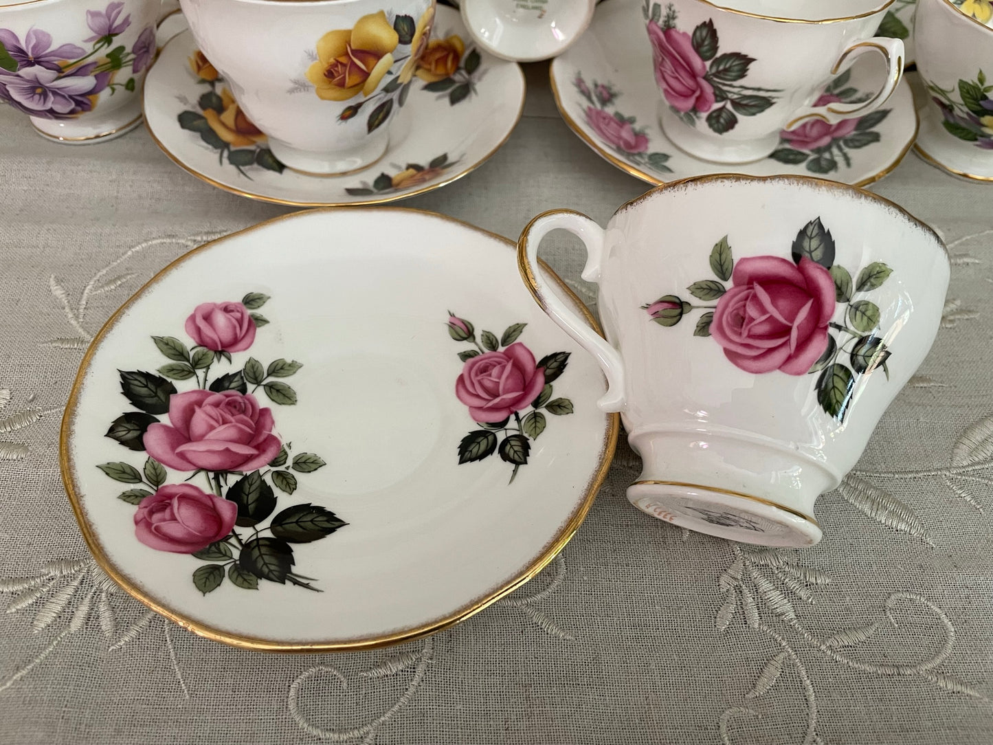 Vintage Salisbury Tea Cup & Saucer Set