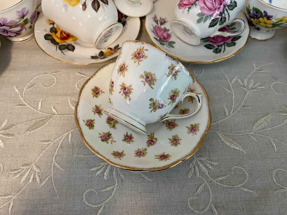 Vintage Royal Albert Tea Cup & Saucer Set